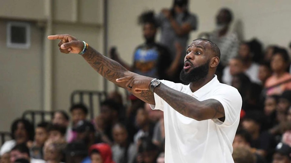 的传言, 队球星勒布, 这位湖人队 的传言, 队球星勒布, 这位湖人队