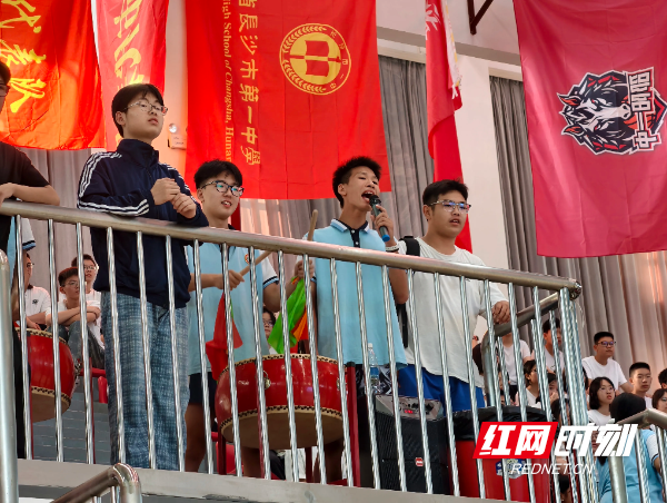 易珍华, IO 易珍华, IO