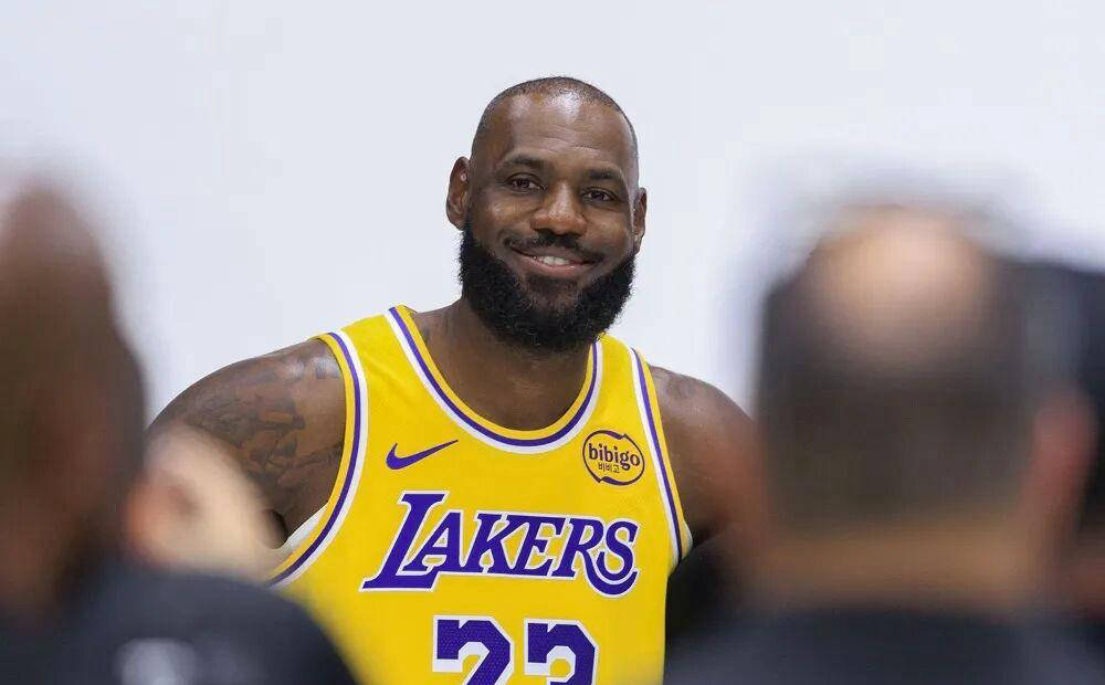 虽然不算严, 繁打高尔夫